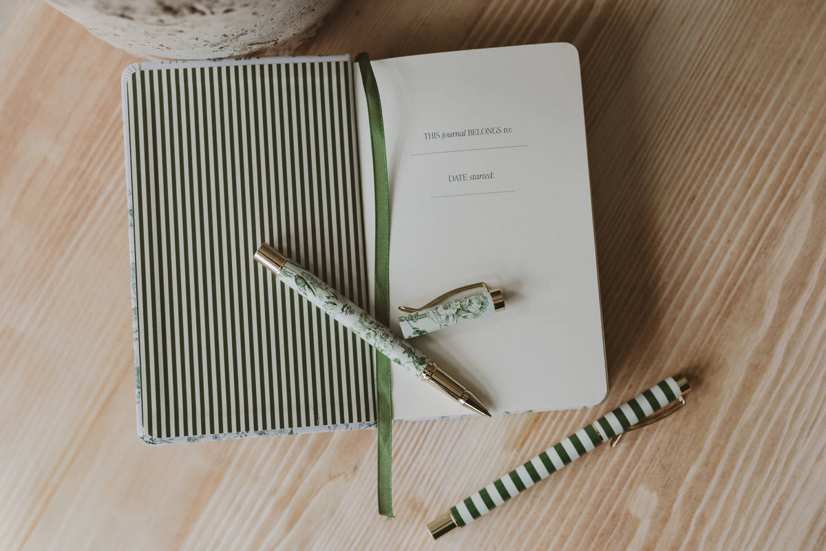 Mom's One Line A Day Journal | Green
